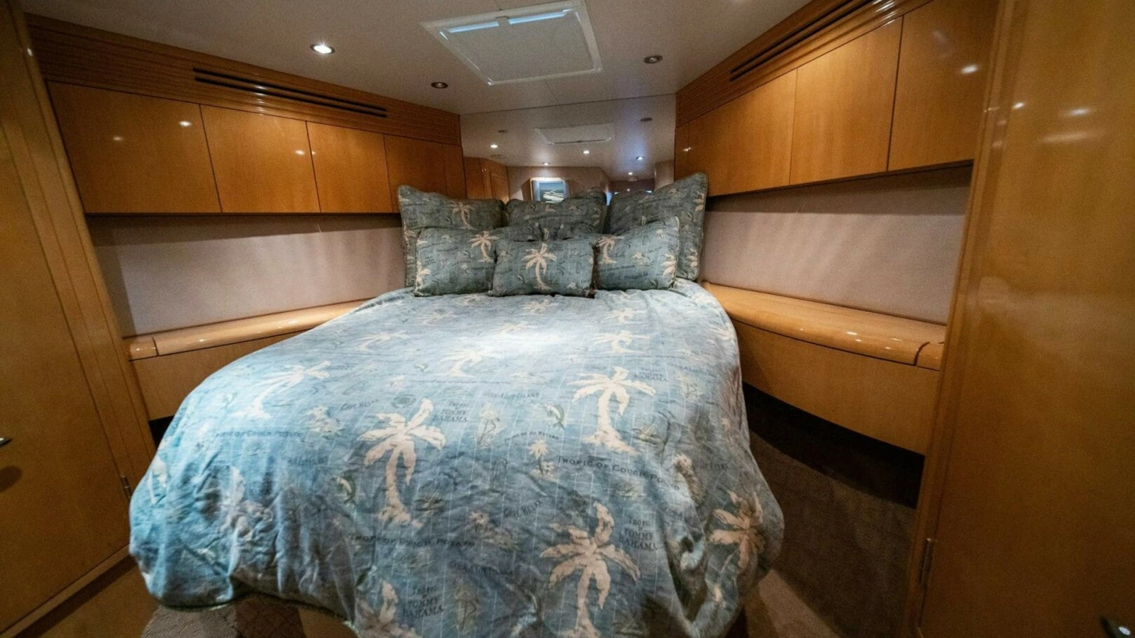 2003 Hatteras 54 Convertible - Big Boyd