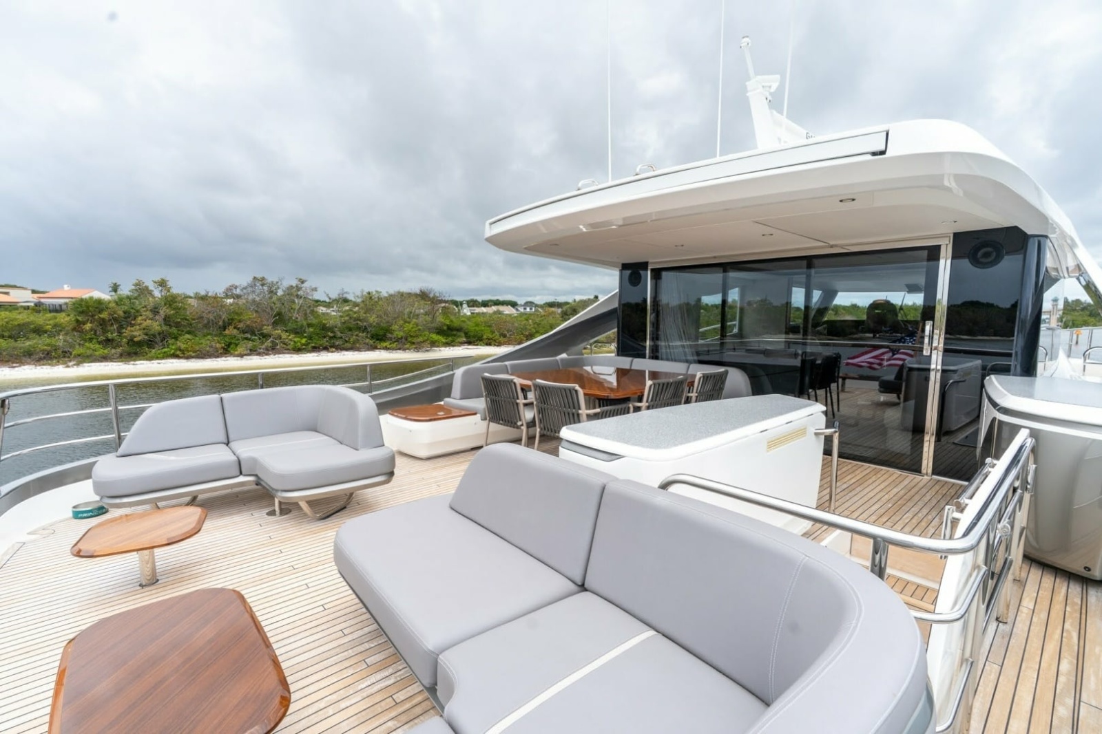 Princess 80 LANIKAI - Aft Deck