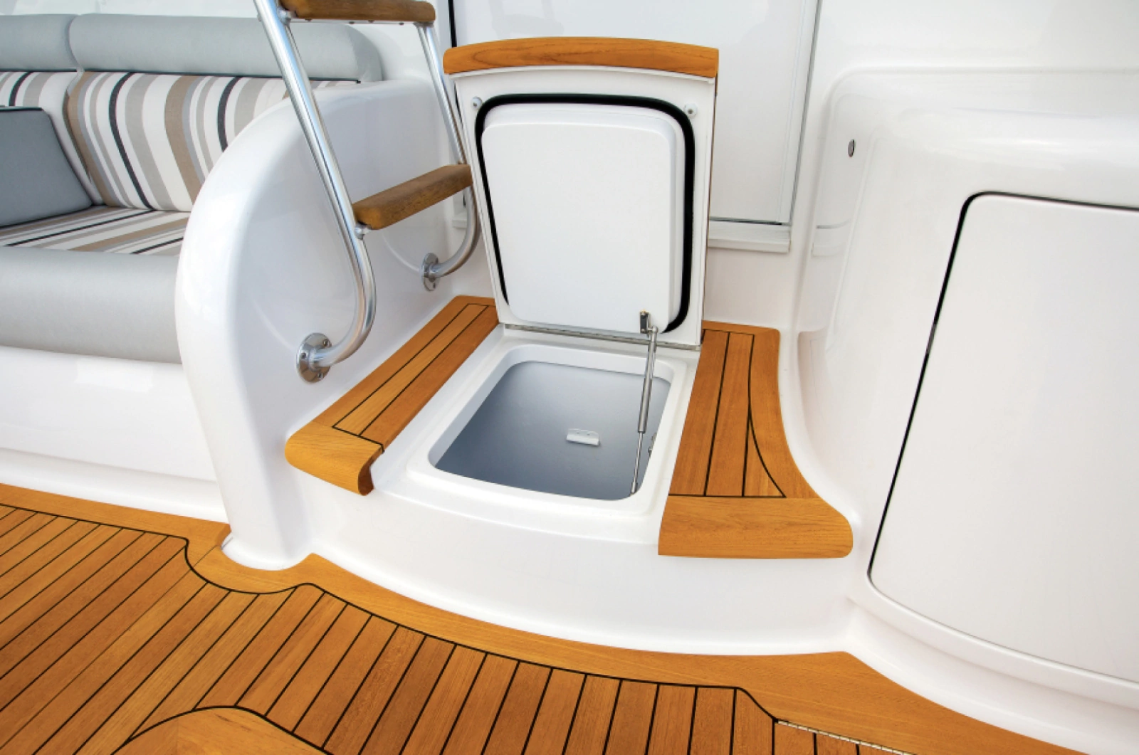 New  68 Viking Yacht Convertible  