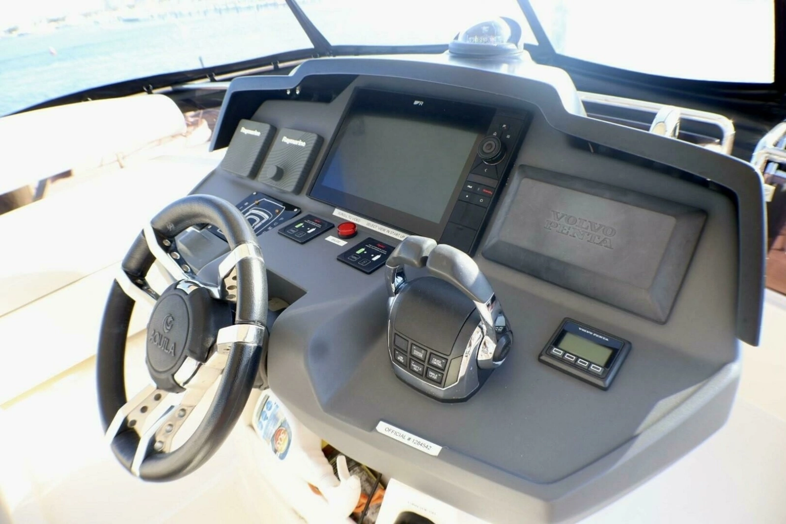 2018 Aquila 44 Catamaran- Flybridge
