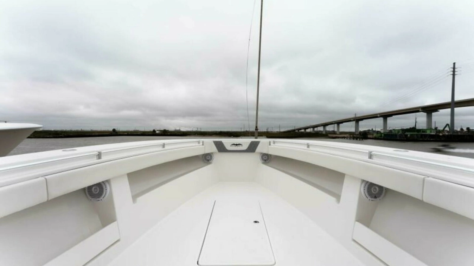 2019 Invincible 39 Open