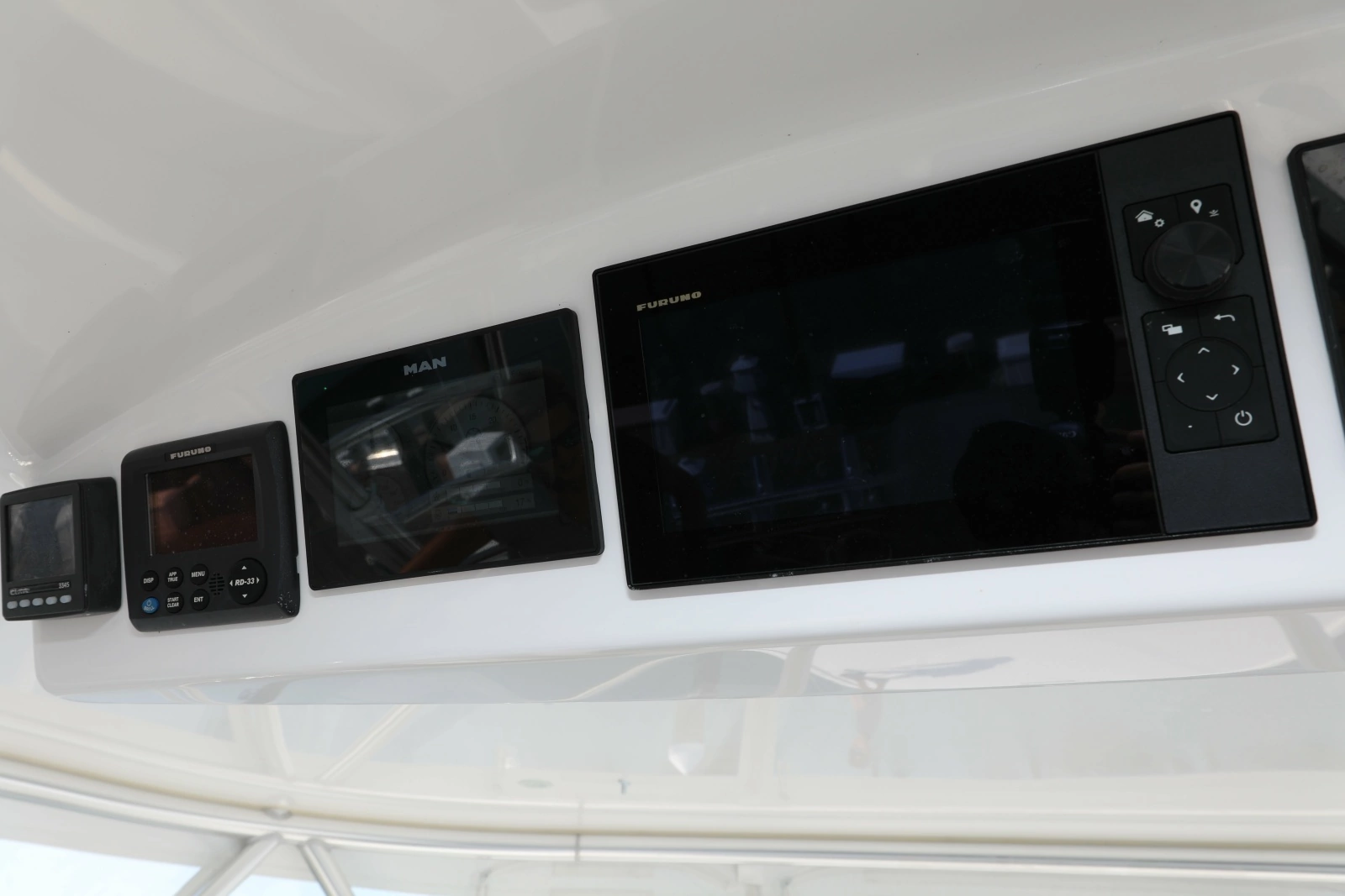 2023 Viking 54 Convertible