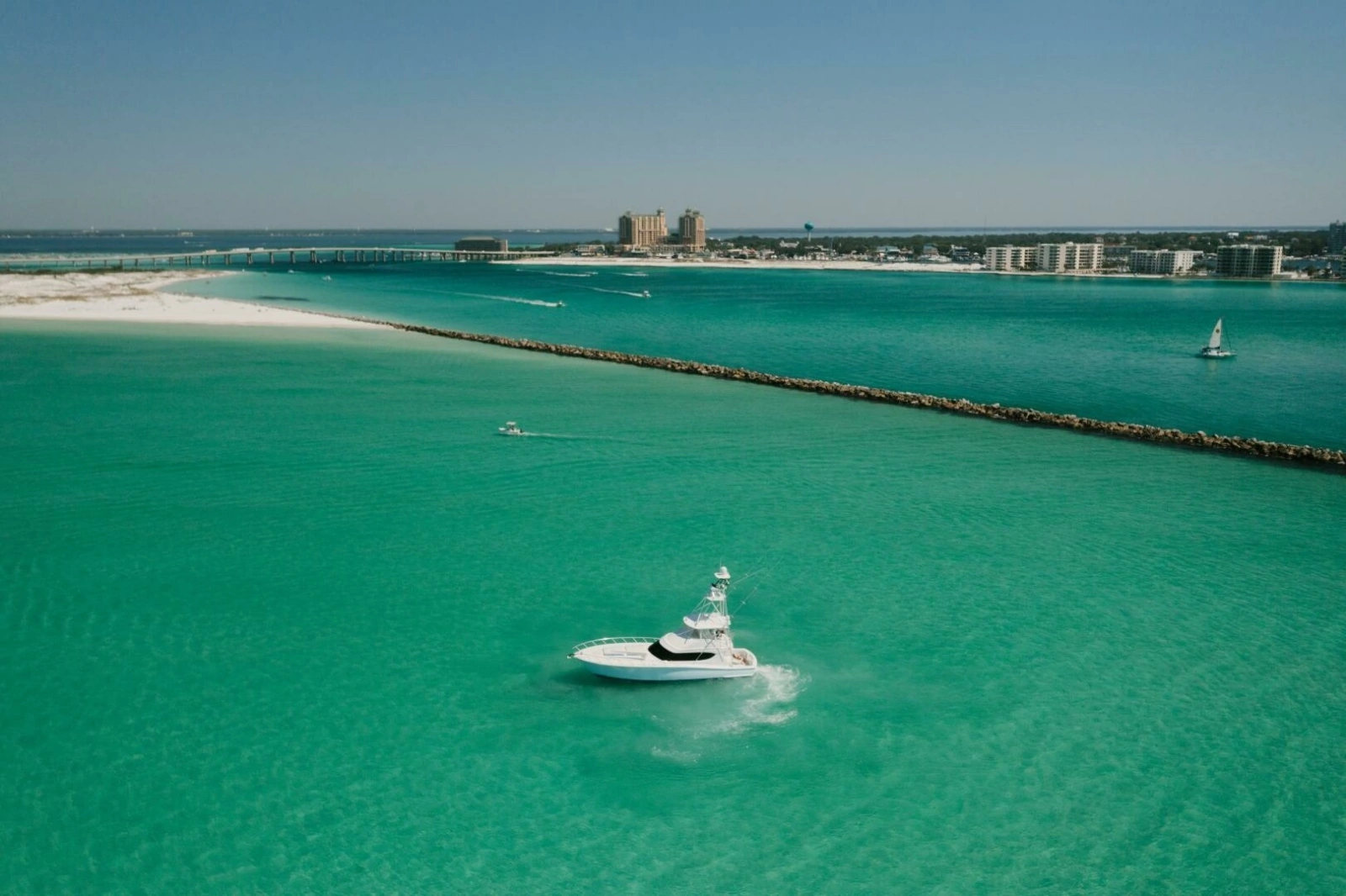 2016 Hatteras GT60  KNOT ON CALL  Aerial 1