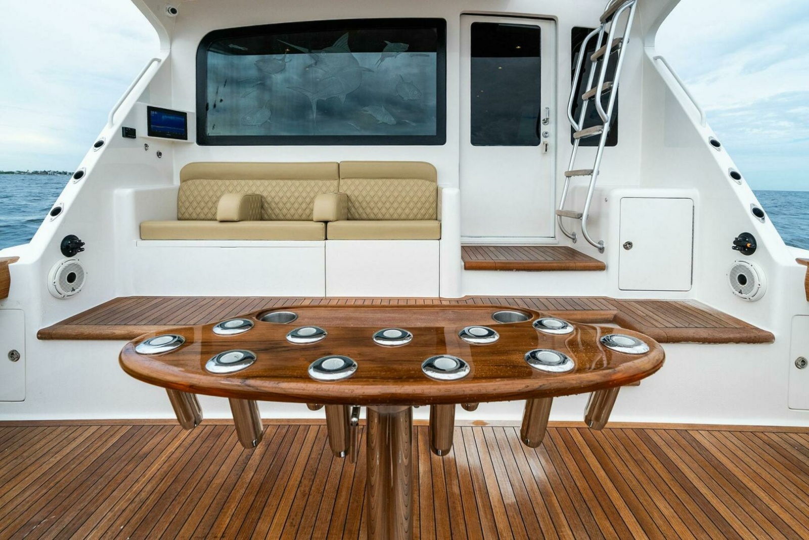 61' 2006 Viking 61 Convertible
