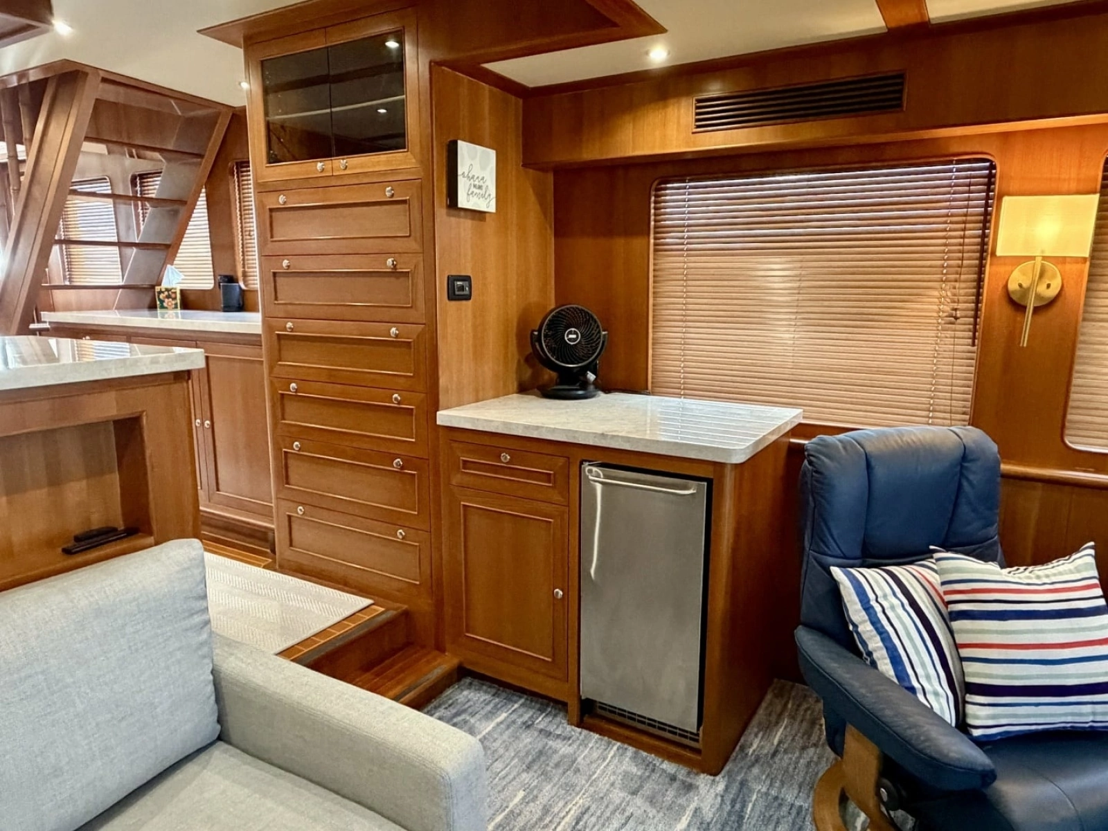 Alaskan 70 OHANA - Salon