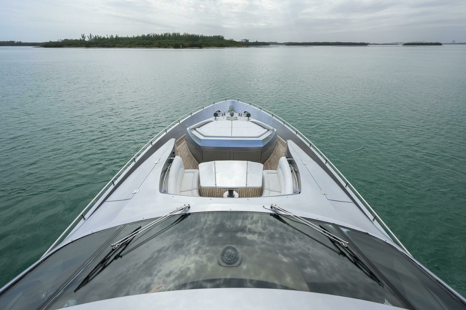 2009 Pershing 90 Express