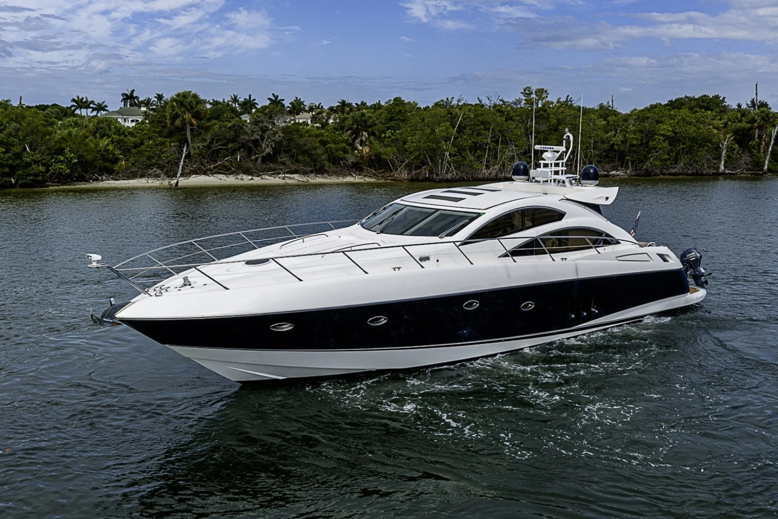 Sunseeker 62 EAGLE II - Exterior