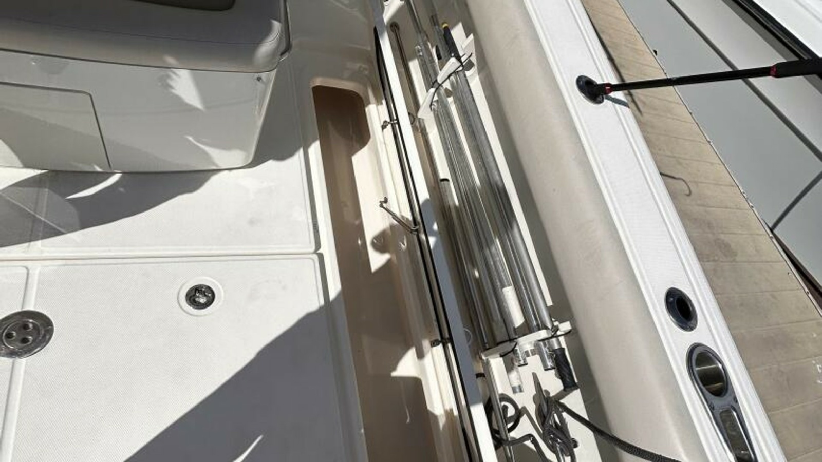 33' 2017 Boston Whaler 330 Outrage