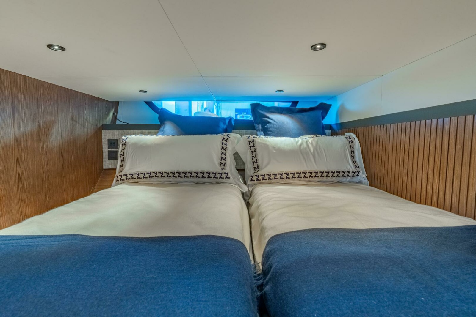 ECLIPSE 505 Shadow -