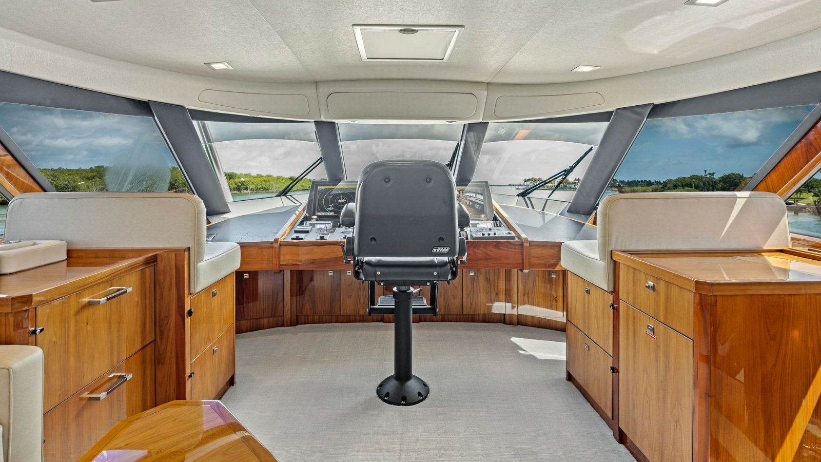 2016 Viking 80 Enclosed Bridge- FRIGATE- Enclosed Bridge Helm