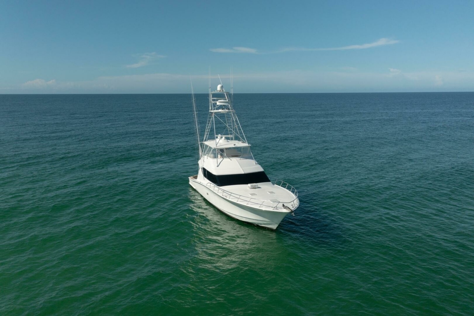 68' 2005 Hatteras 68 Convertible