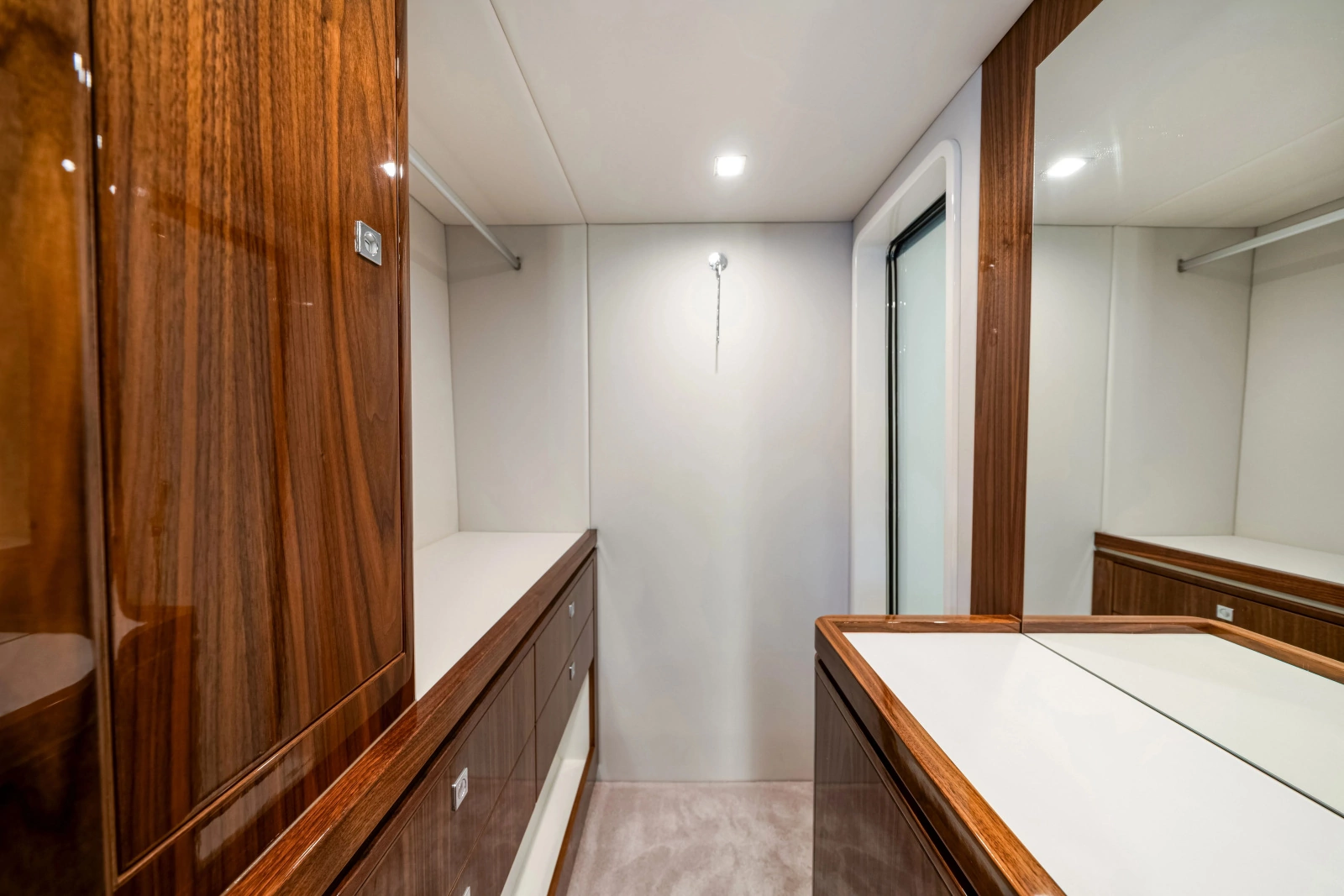 6000 SPORT YACHT 60ft Riviera Yacht For Sale