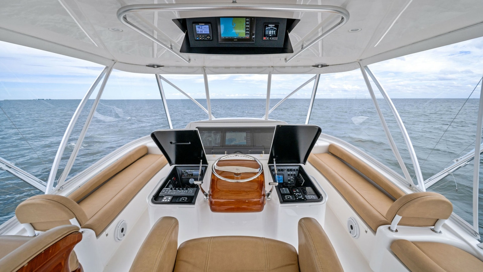 Flybridge Helm Station