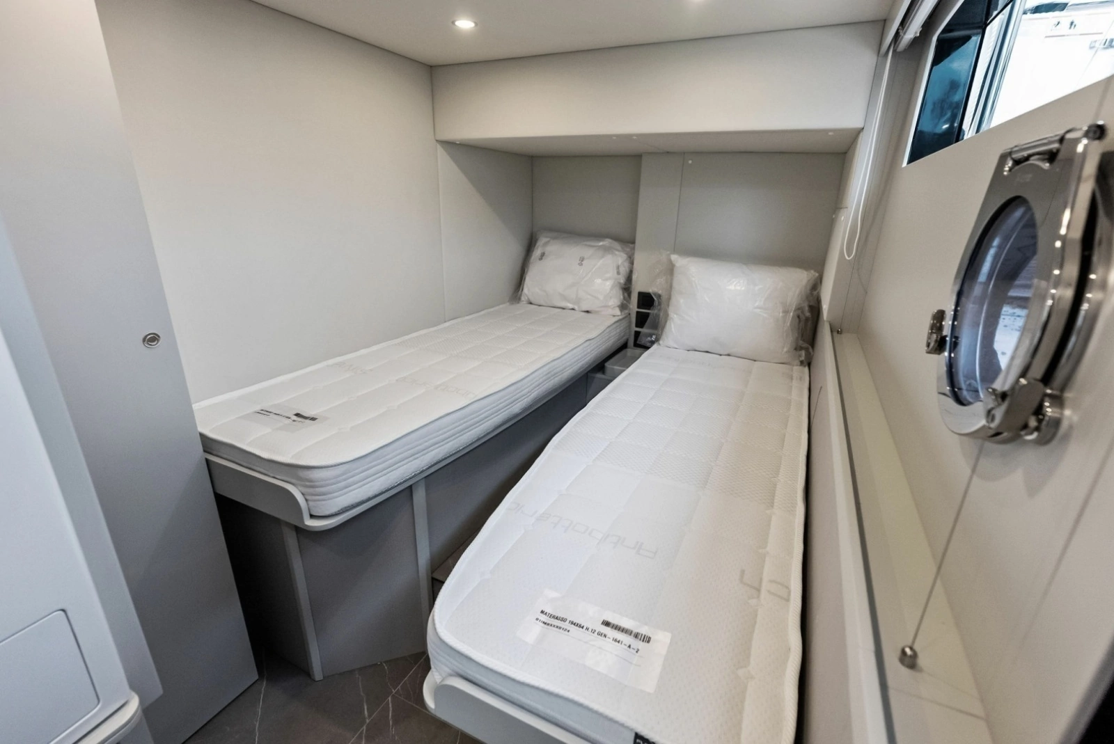 2026 Absolute 62 Navetta NEW