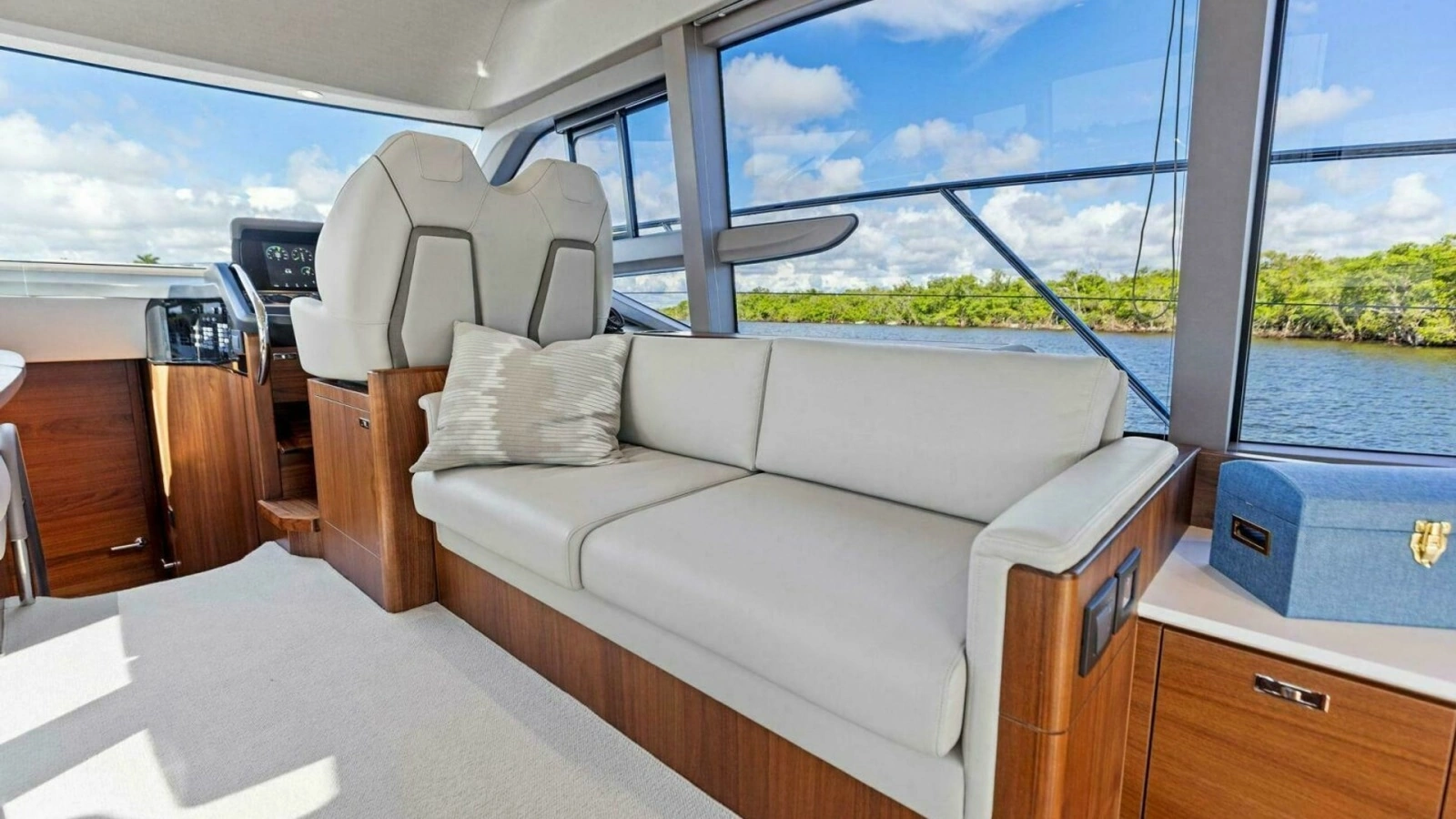 Twin Magic 50ft Princess Yacht For Sale