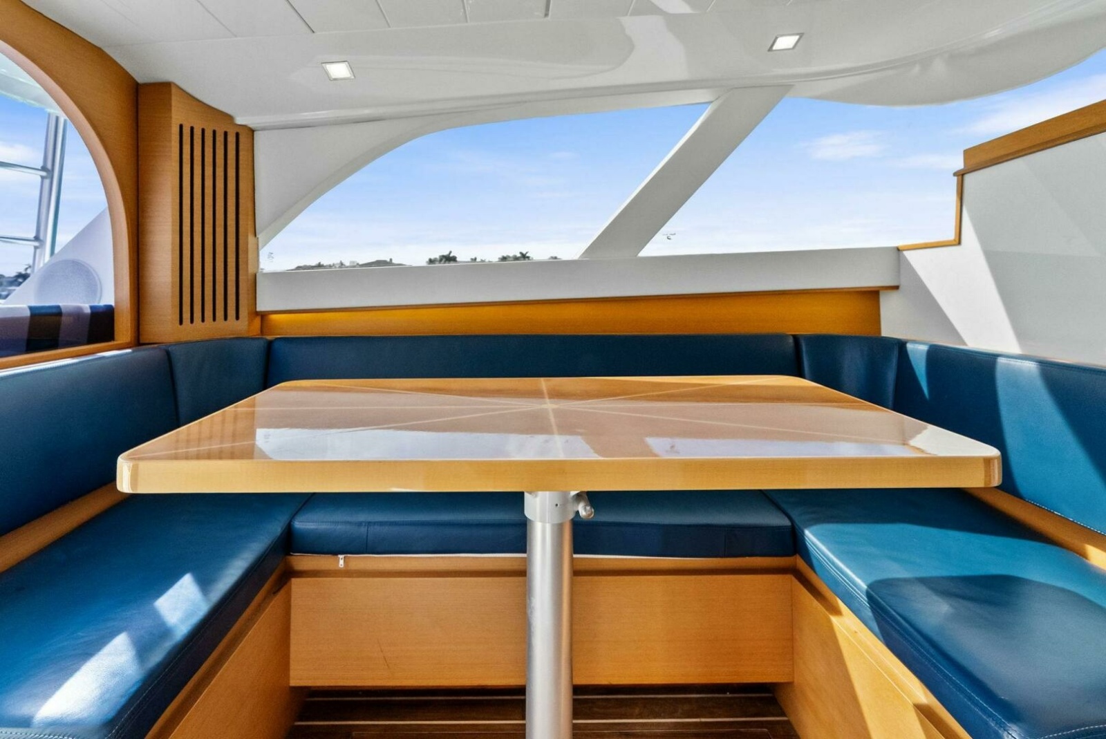 2017 Bertram 35 Flybridge