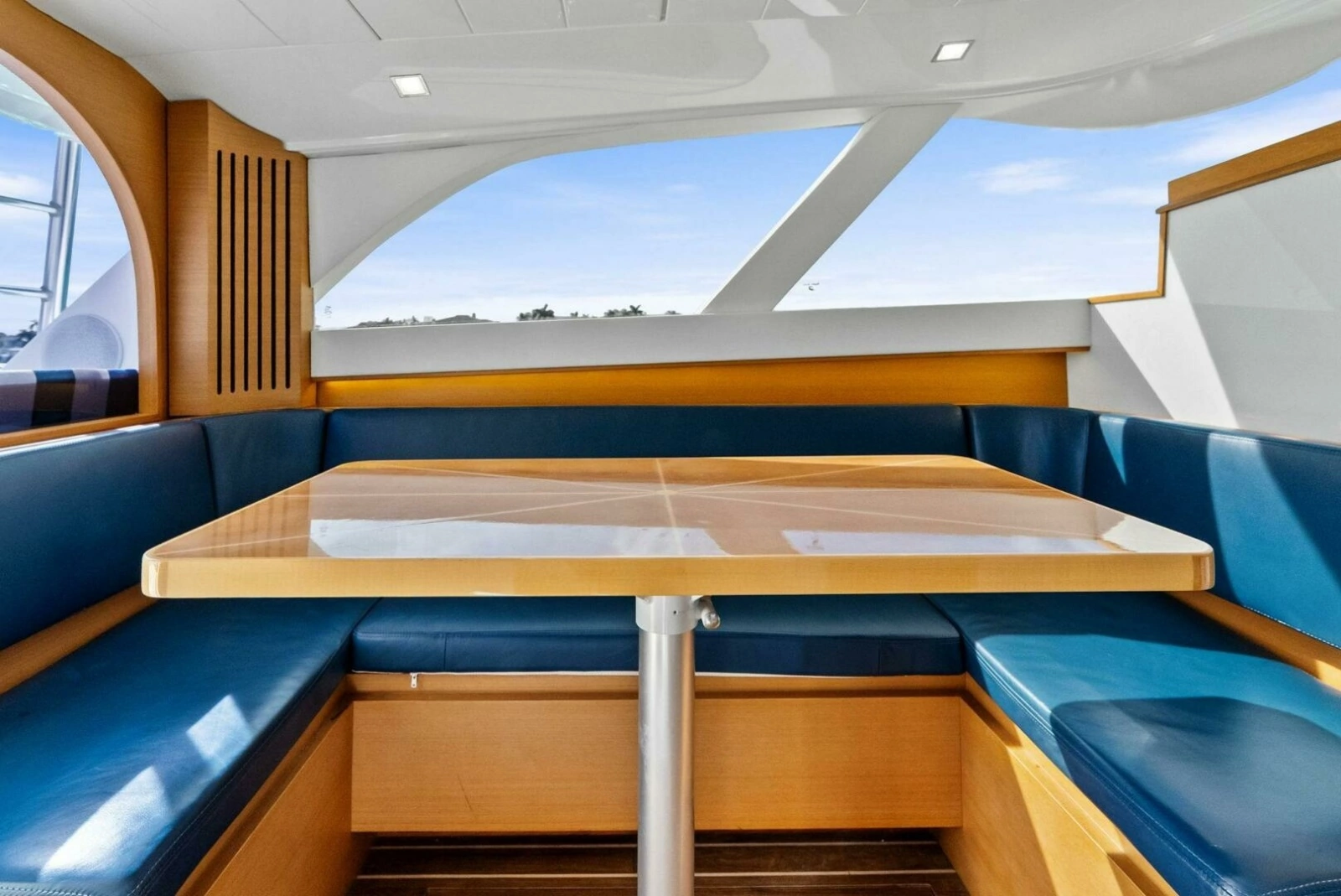 2017 Bertram 35 Flybridge