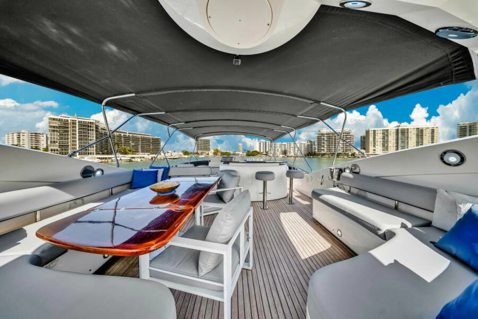 2003 Sunseeker 94 Yacht