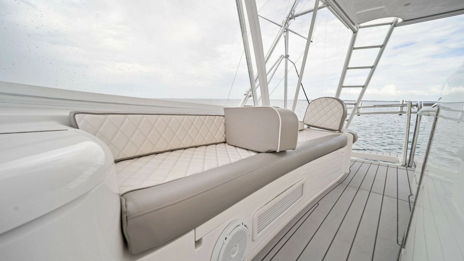 Flybridge Seating Area