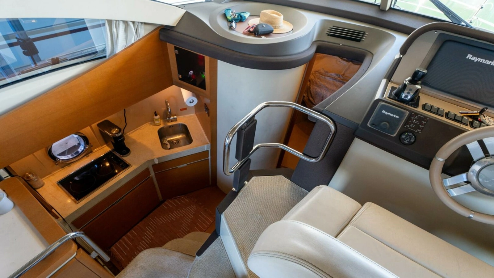 2013 Azimut 40 Flybridge