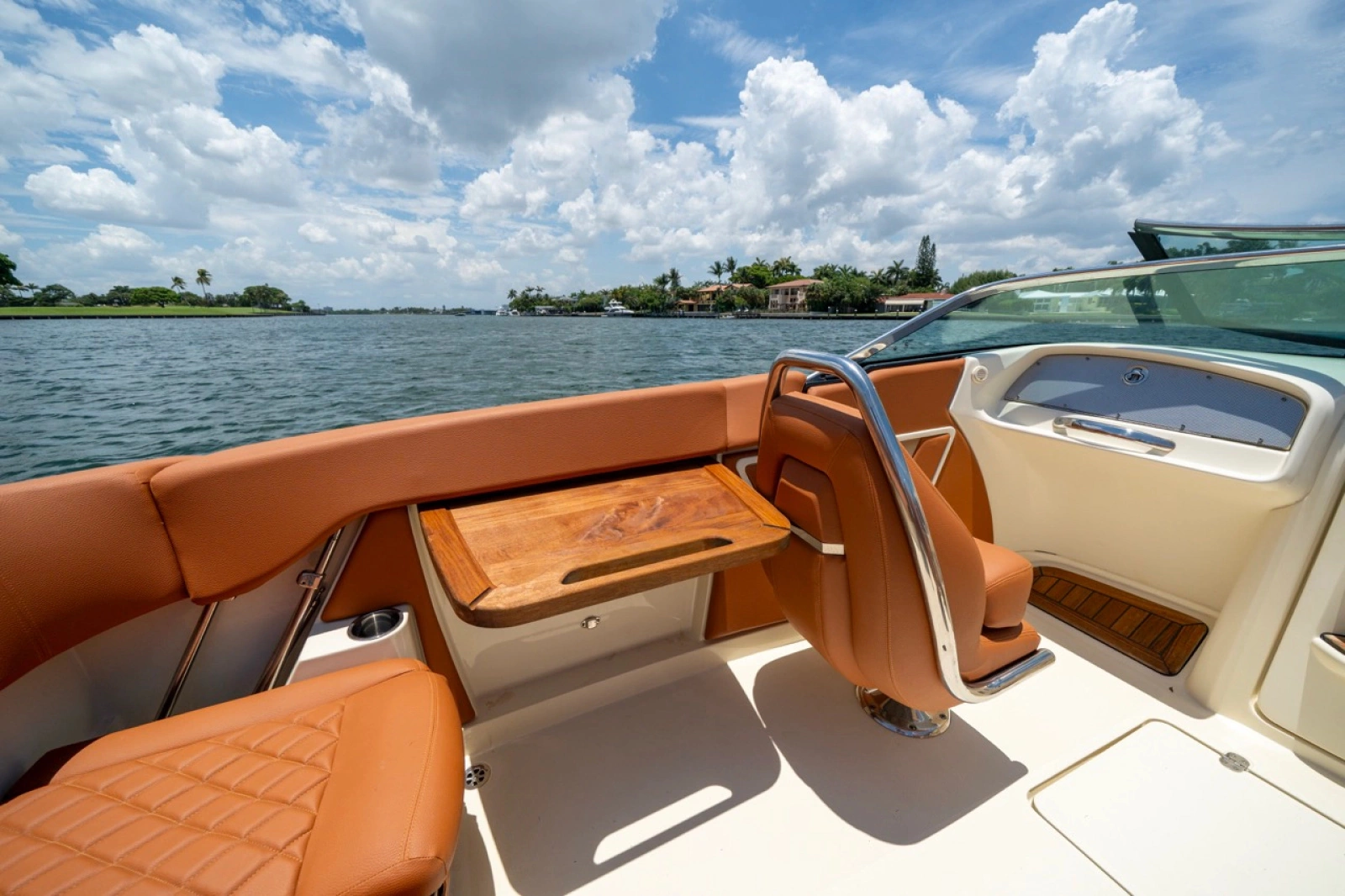 2018 Chris-Craft Capri 27