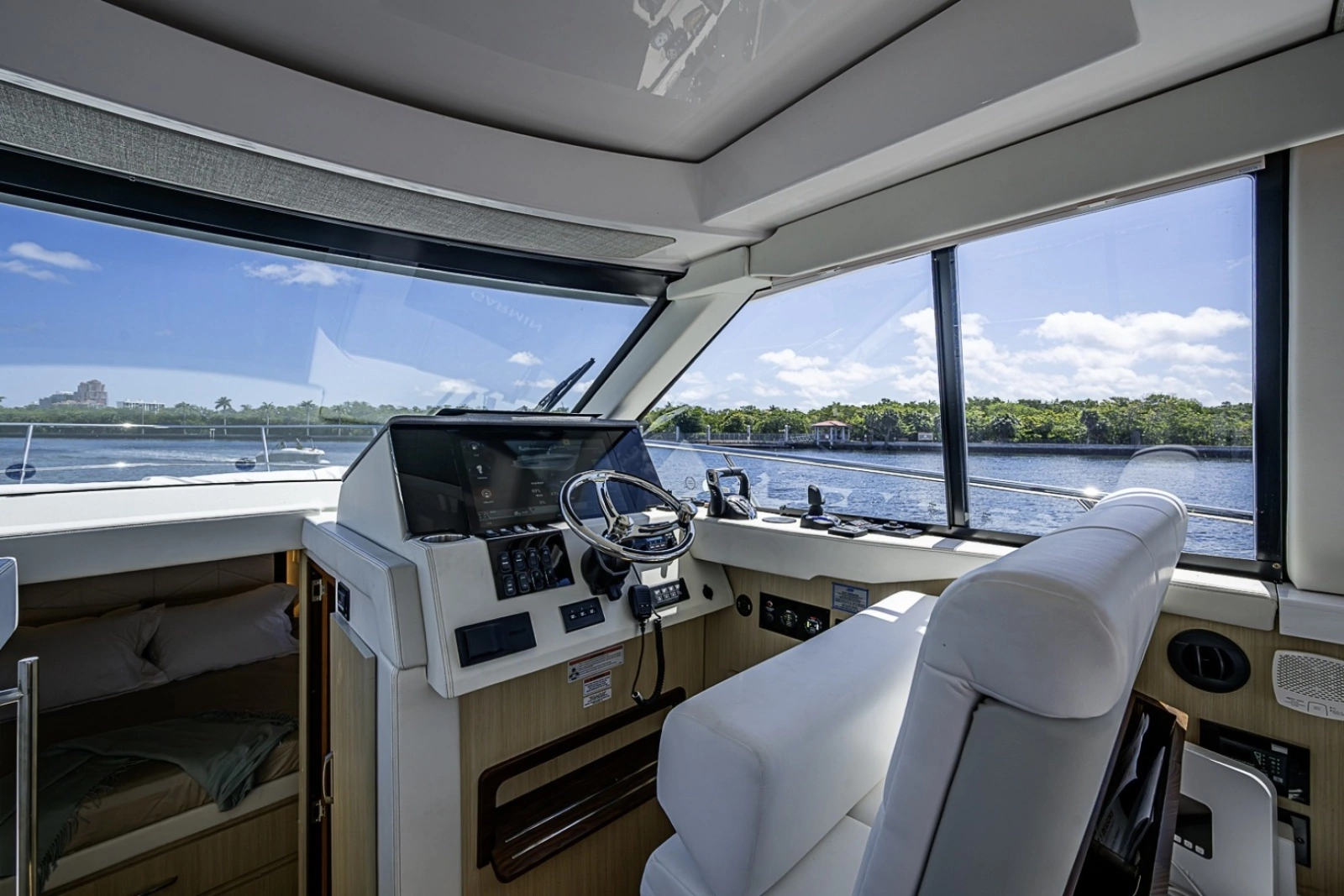 2025 Regal 38 XO