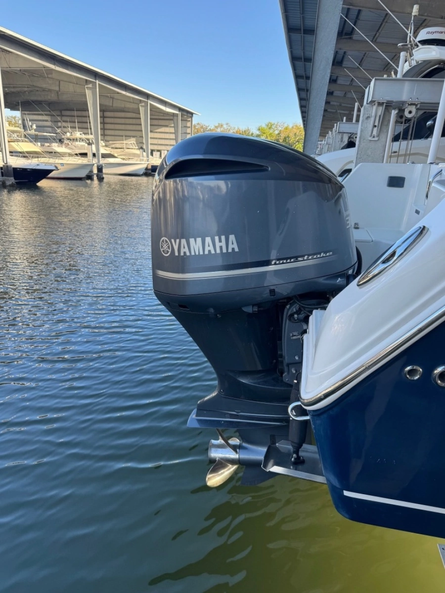 2021 Sailfish 290 CC