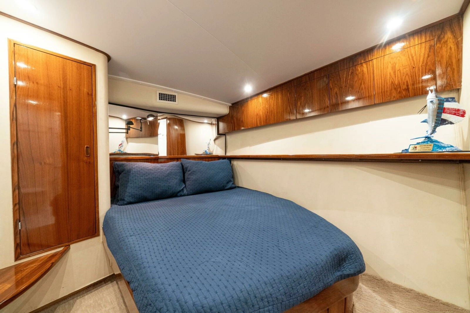 1997 Ricky Gillikan 49C 'Annie Girl" - Stateroom