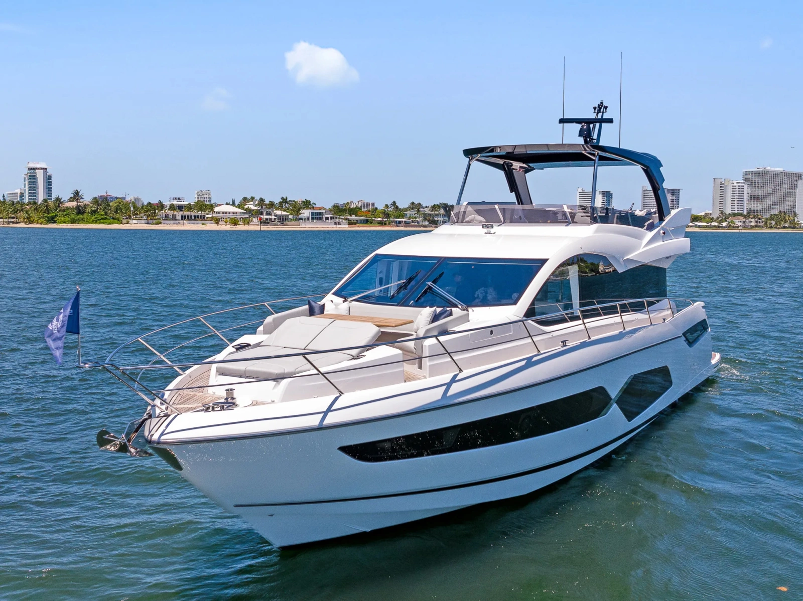 2024 Sunseeker Manhattan 68