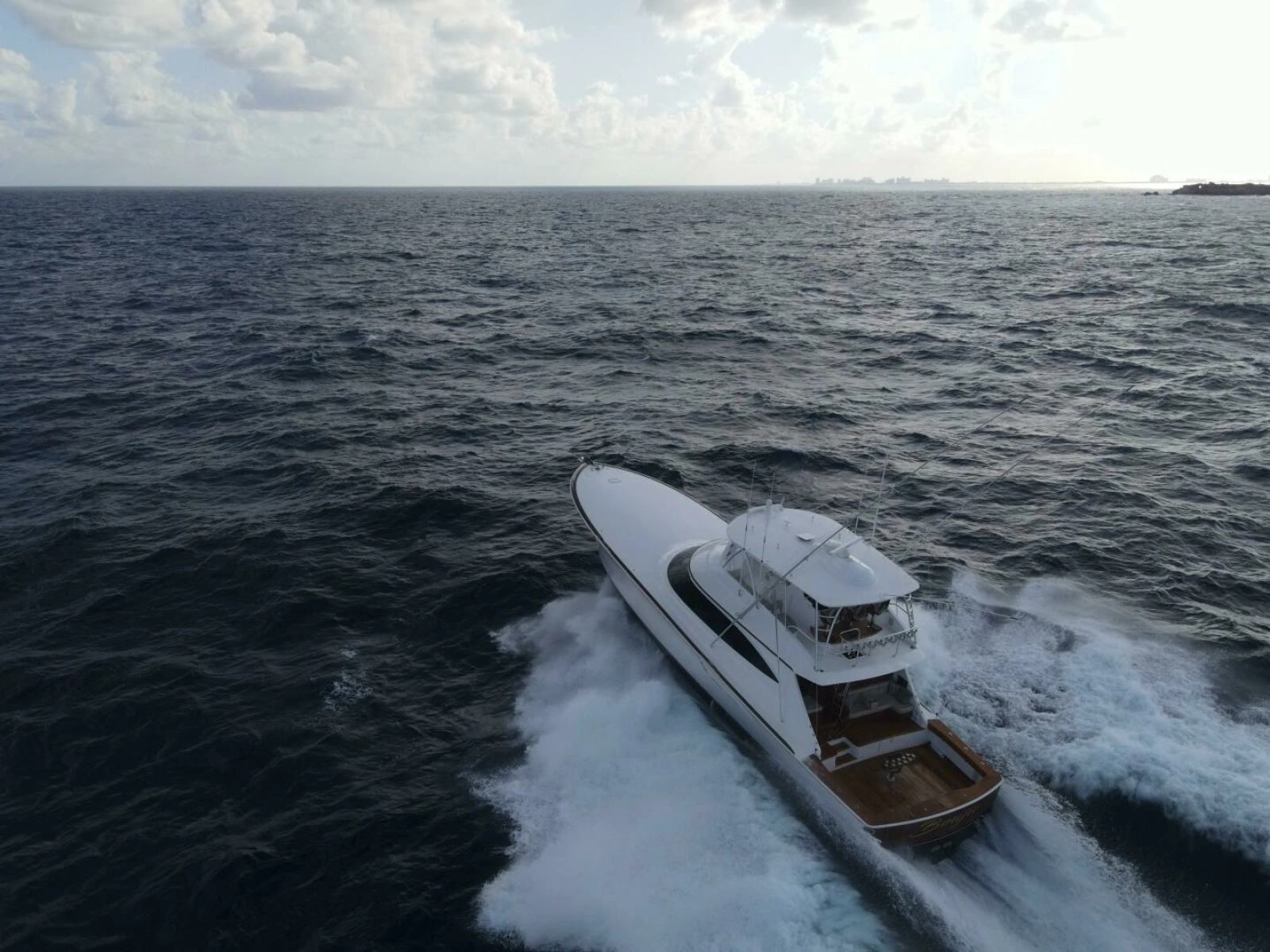 2025 82 Viking Convertible Boujie Exterior Photos (12)