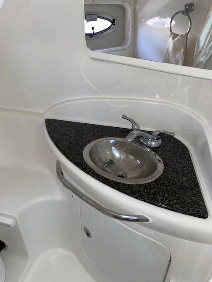 2007 Chaparral 330 Signature