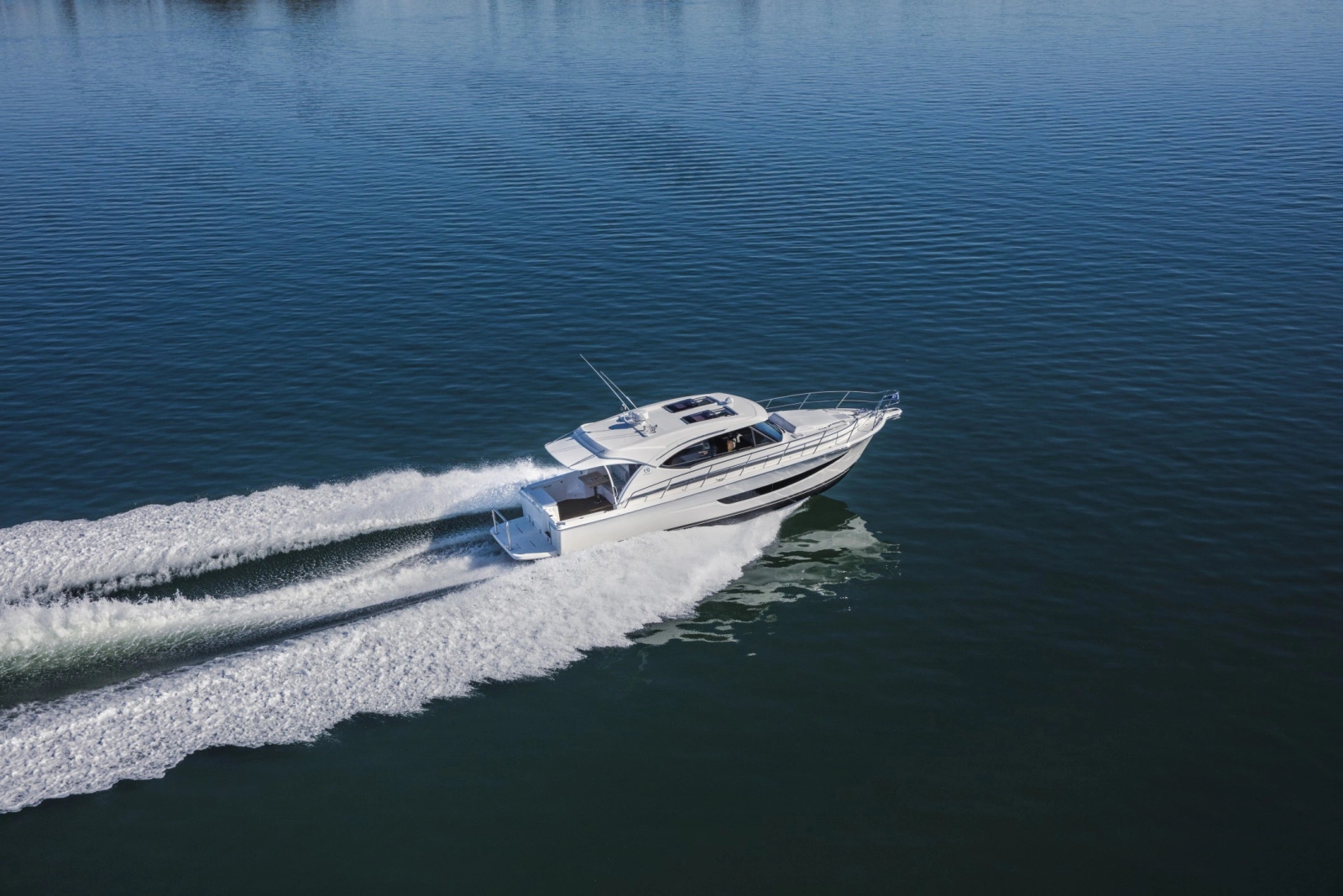 395 SUV 40ft Riviera Yacht For Sale