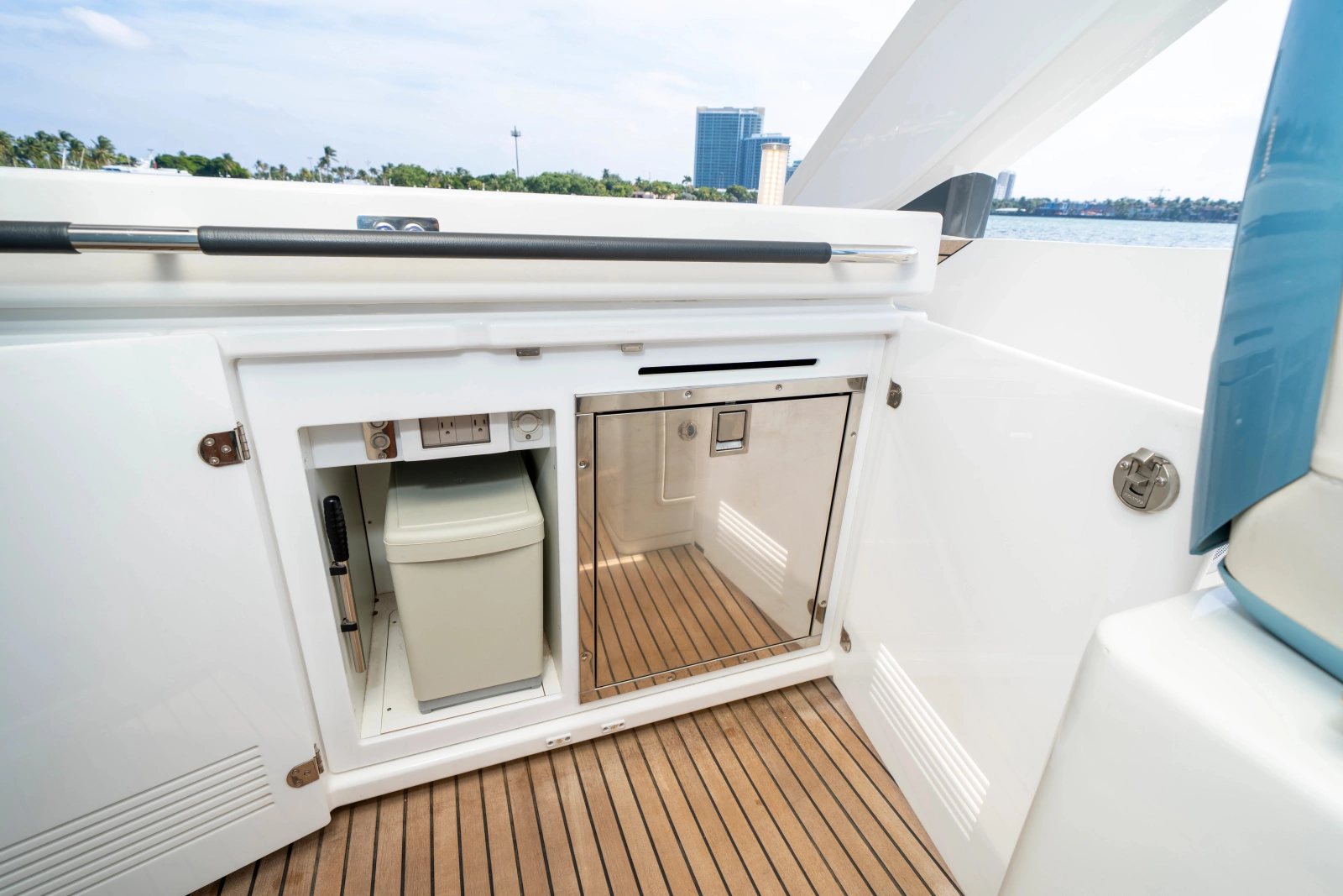 2024 Jeanneau DB/43 OB