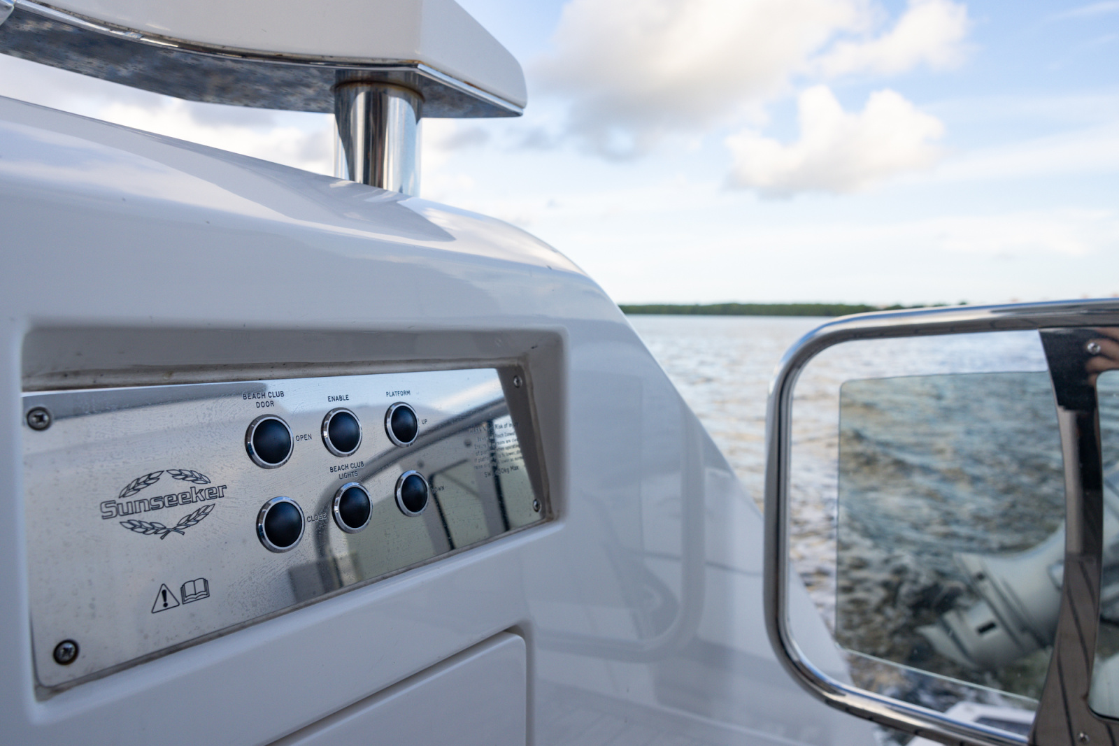 2022 Sunseeker Manhattan 68