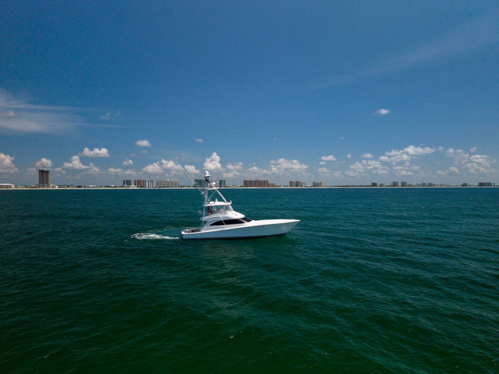 62' 2018 Viking 62 Convertible