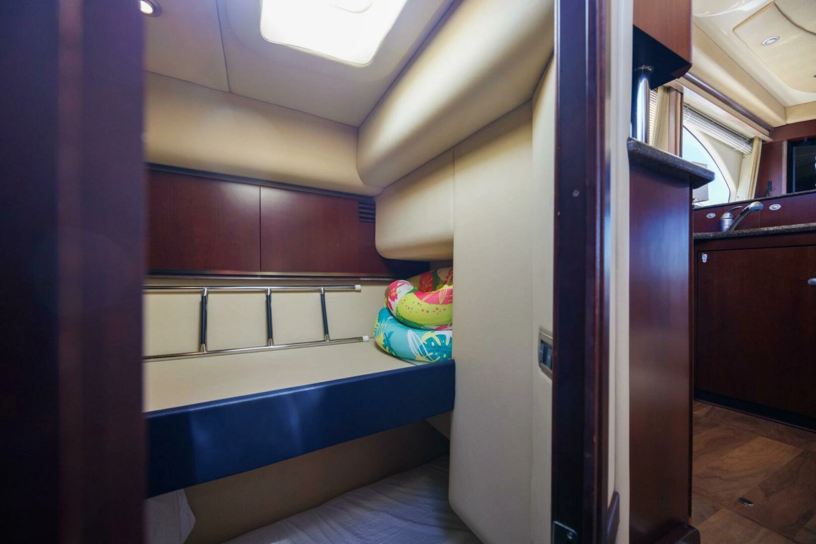 2006 Sea Ray 52 Sedan Bridge photo 19