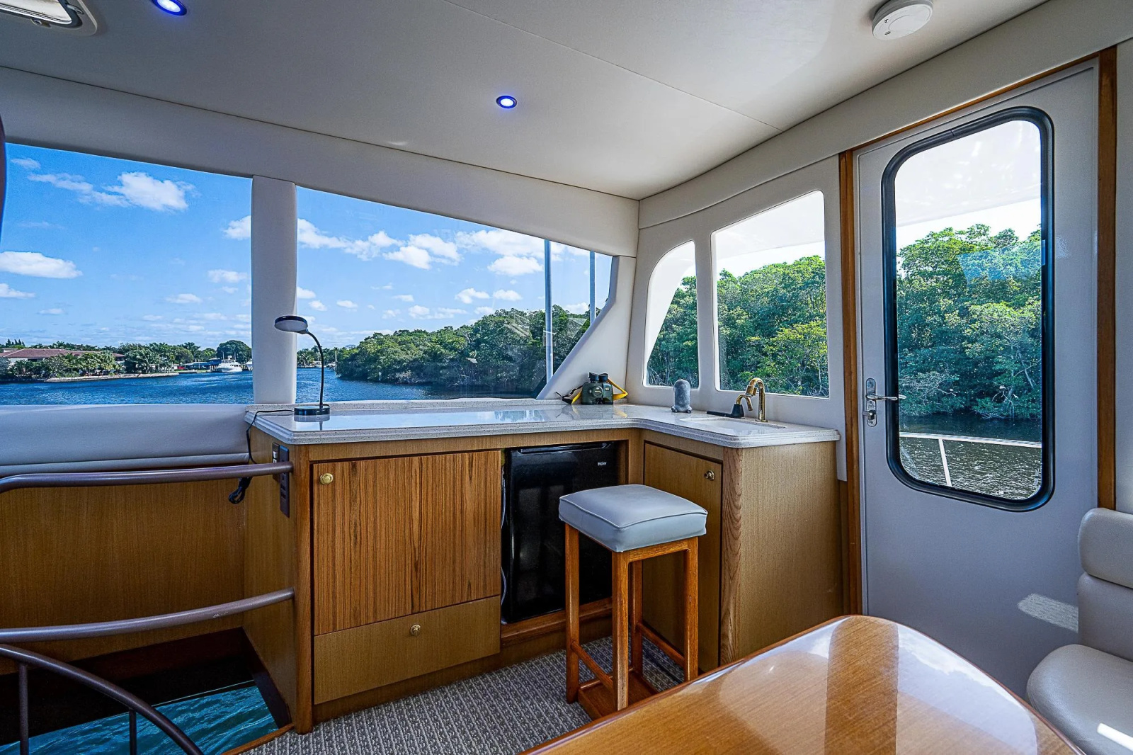 2003 Ocean Yachts Odyssey