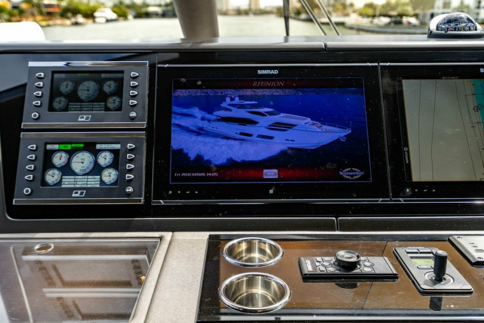 2019 Sunseeker 95 Motor Yacht