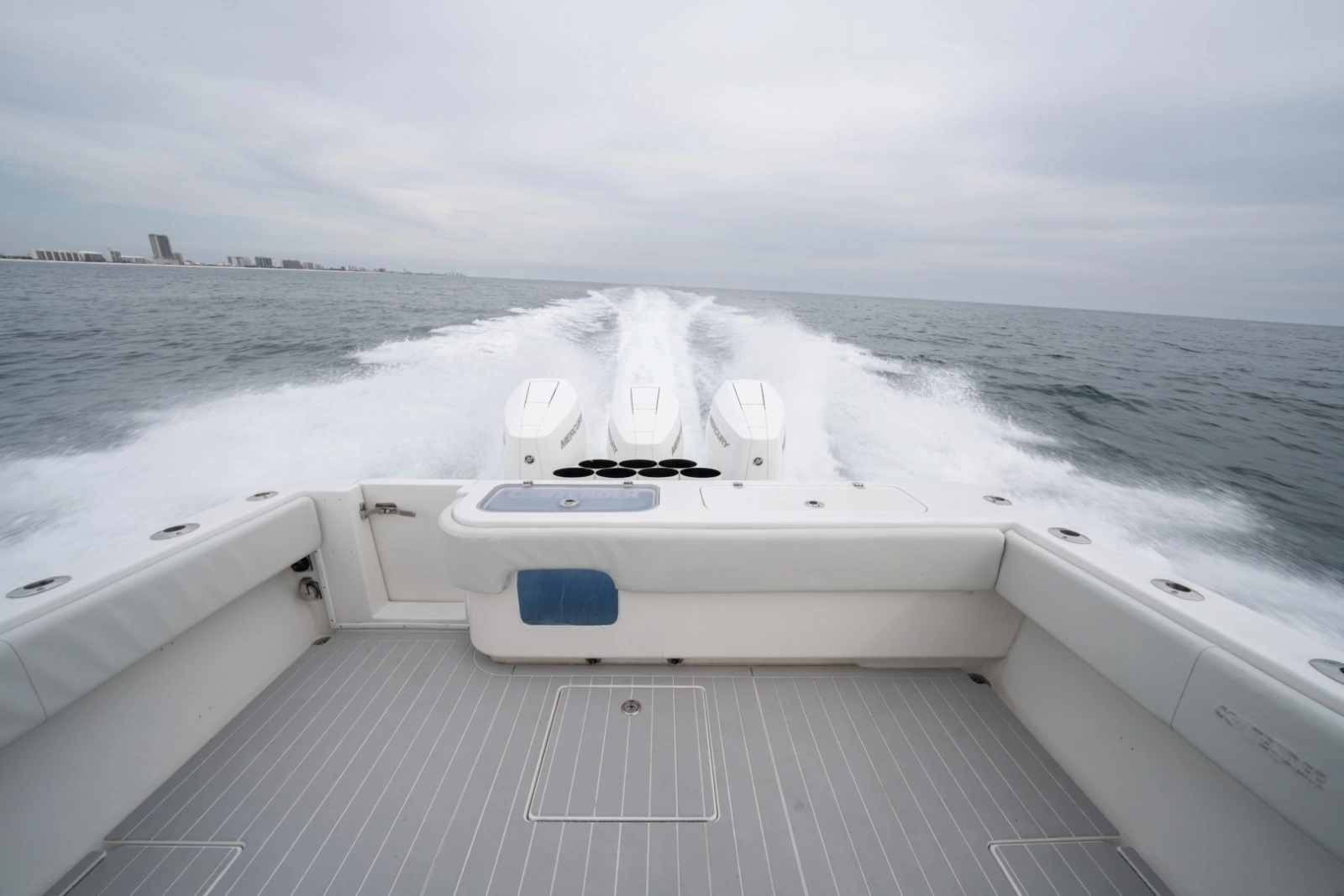 2011 Contender 40 Express