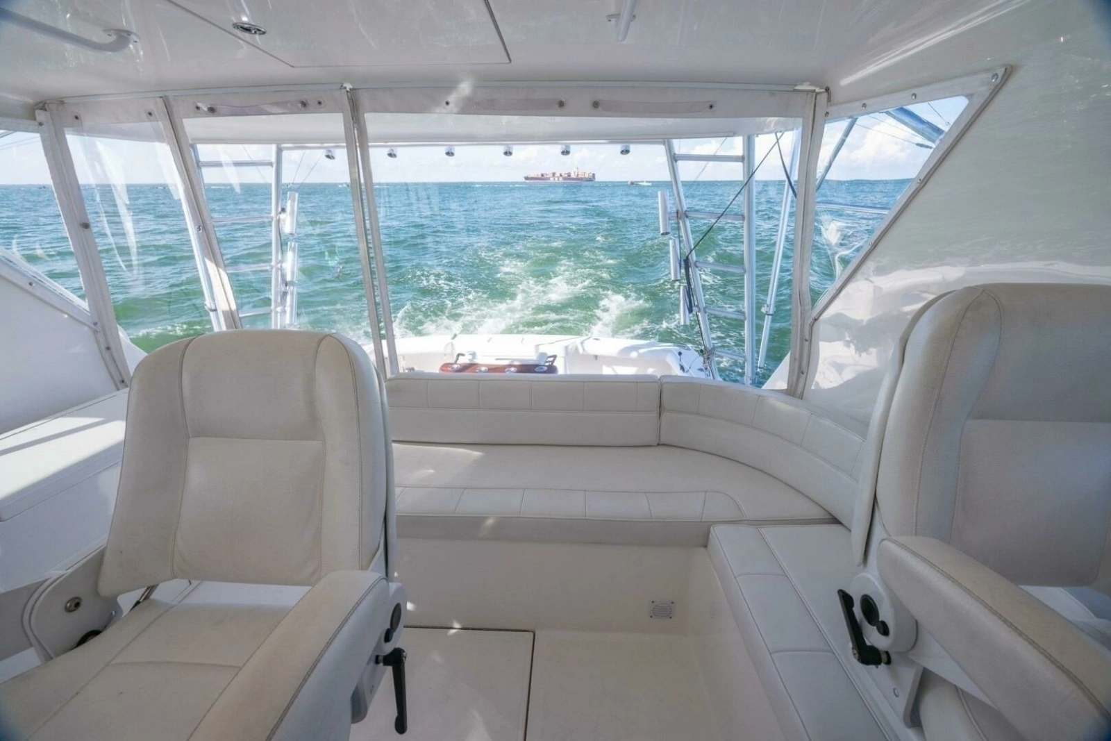 2012 Cabo 40 Express 