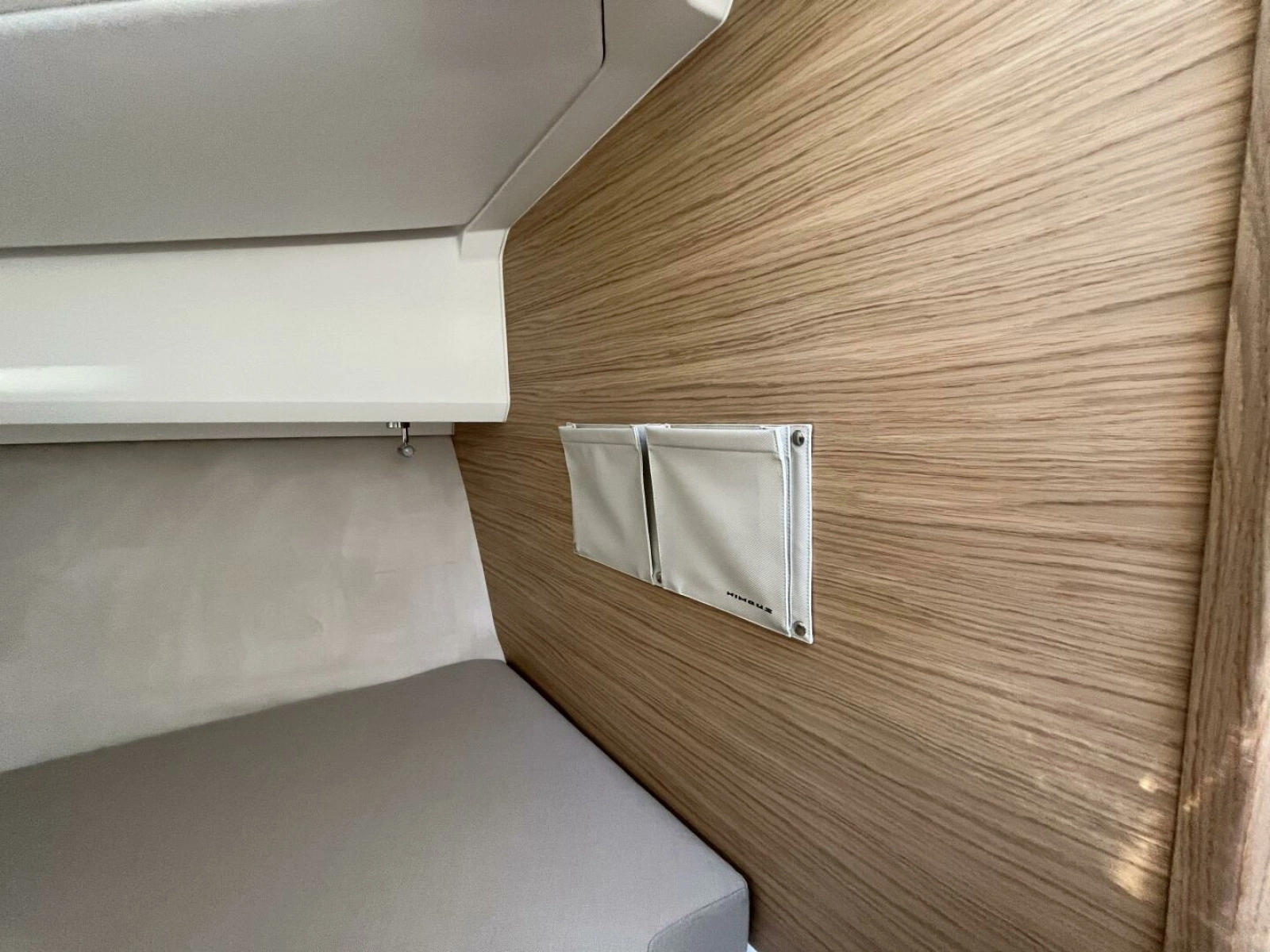 Nimbus Weekender 9 Cabin