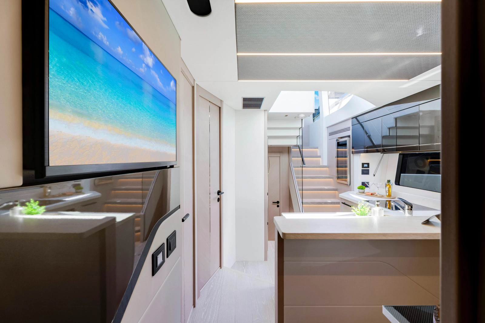 PREDATOR 75 75ft Sunseeker Yacht For Sale