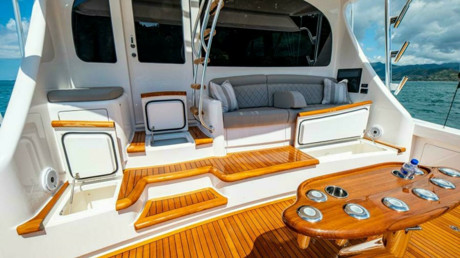 Spacious Aft Deck with Seating