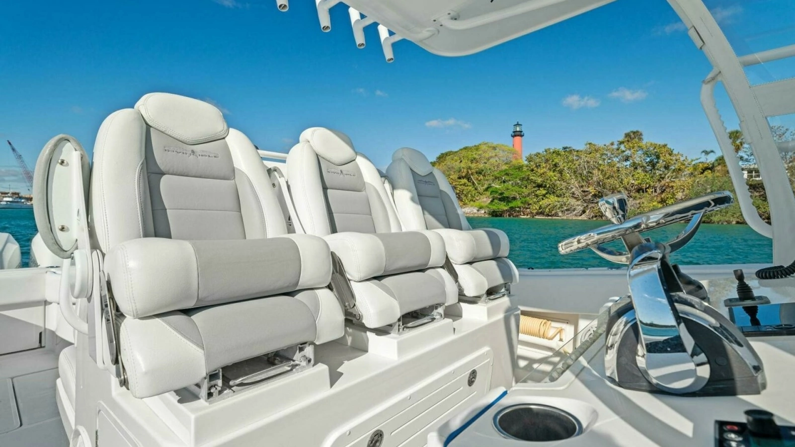 Helm Seating and Console View