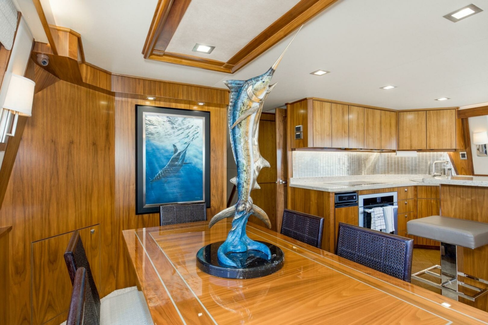 92' 2016 Viking 92 Enclosed Bridge