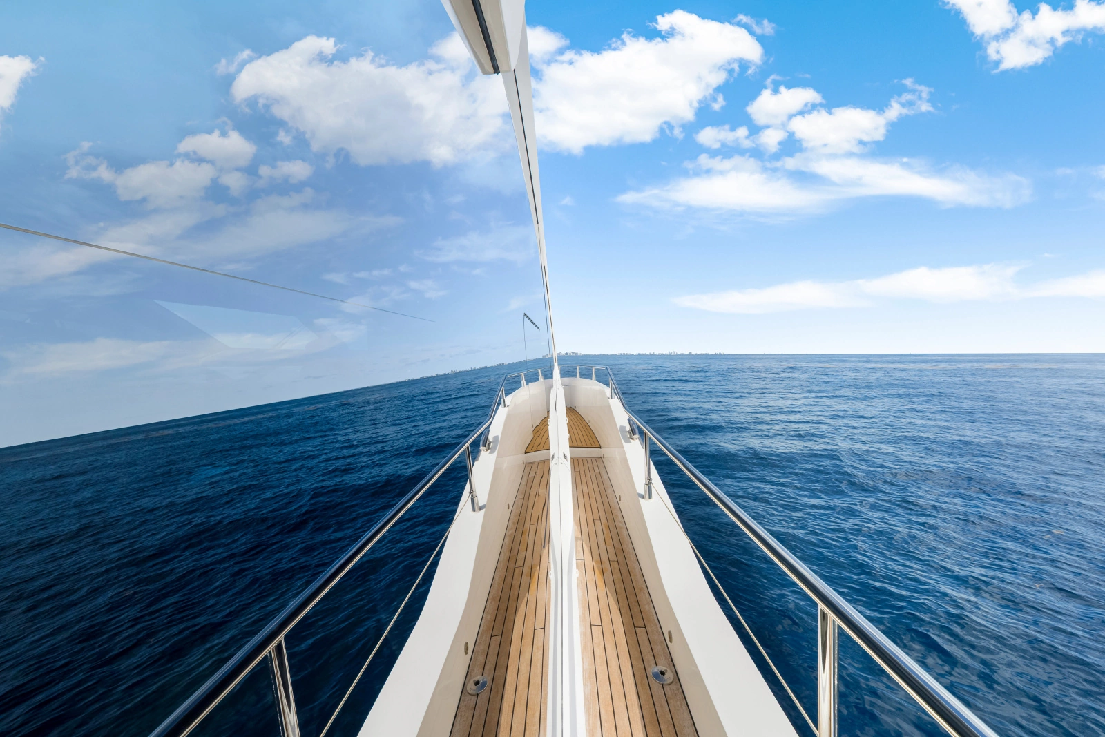 2020 Sunseeker 76 Yacht