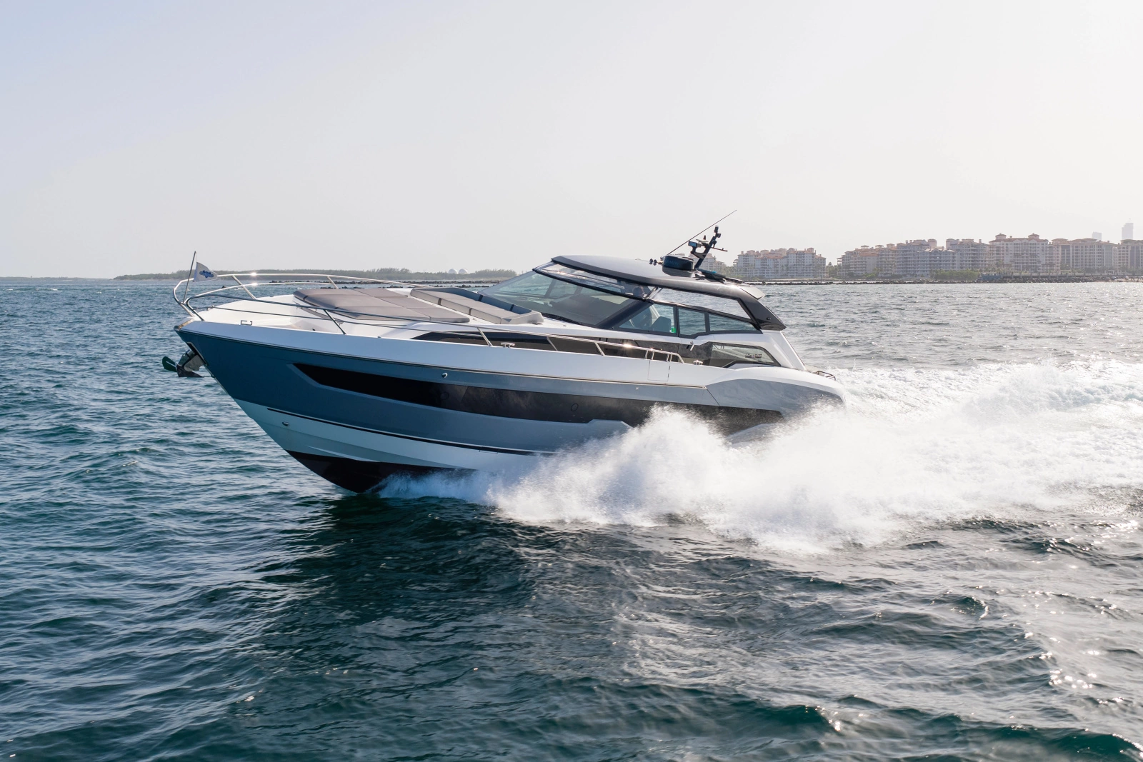 2024 Sunseeker Superhawk 55