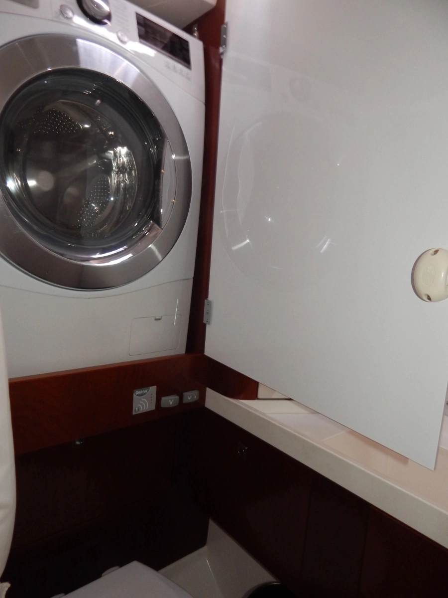 2014 Amel 55