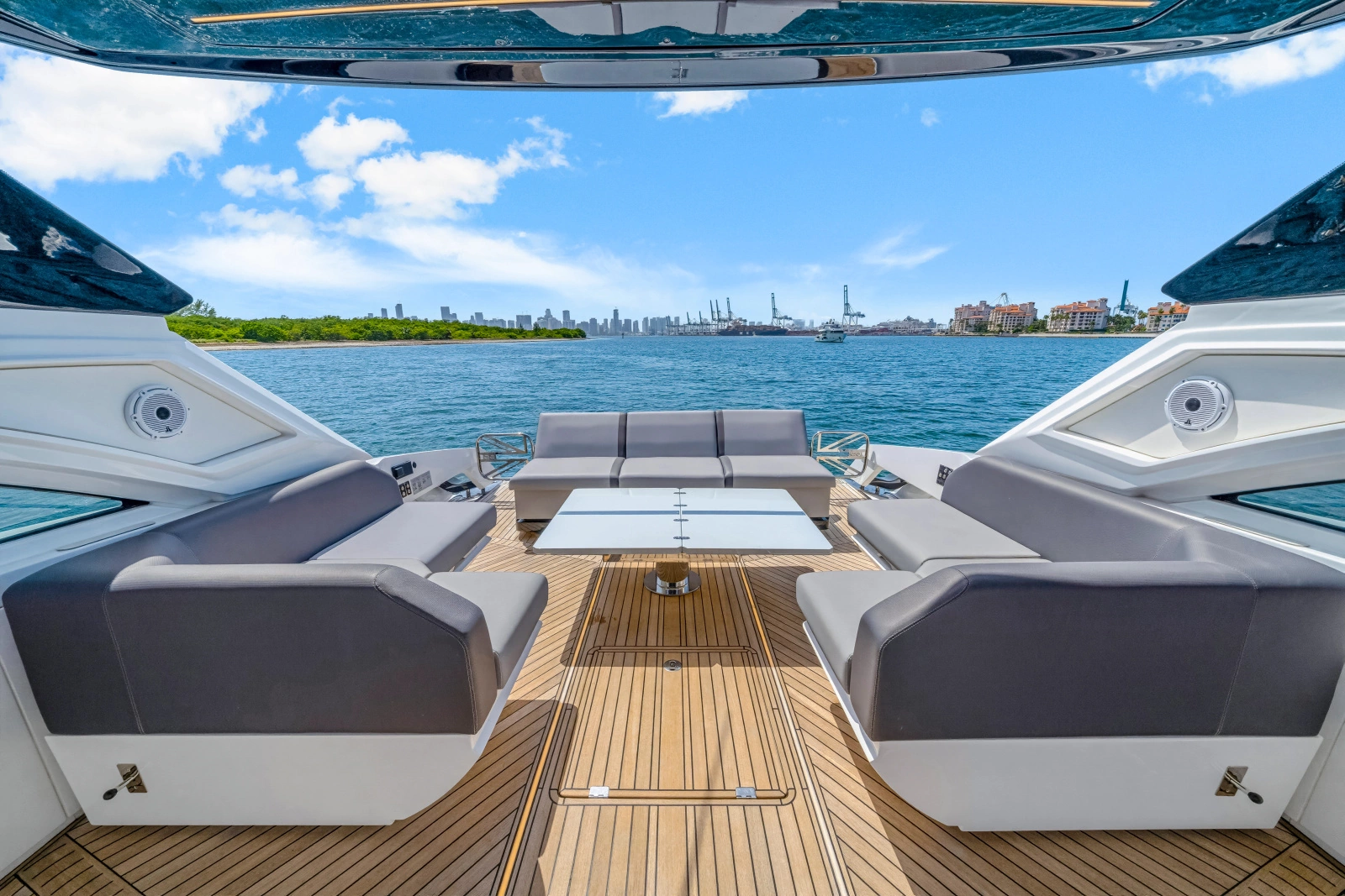 2024 Sunseeker Superhawk 55