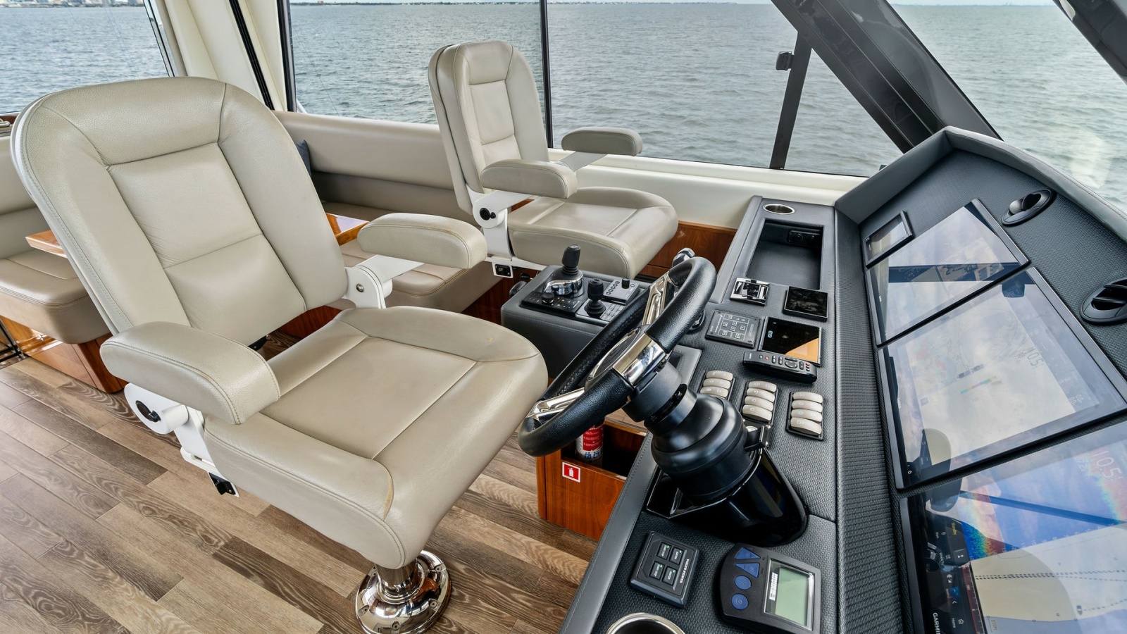 Helm Station with Dual Seating